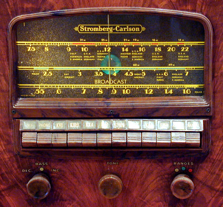 Stromberg-Carlson Model 440M Console Radio (1939). 